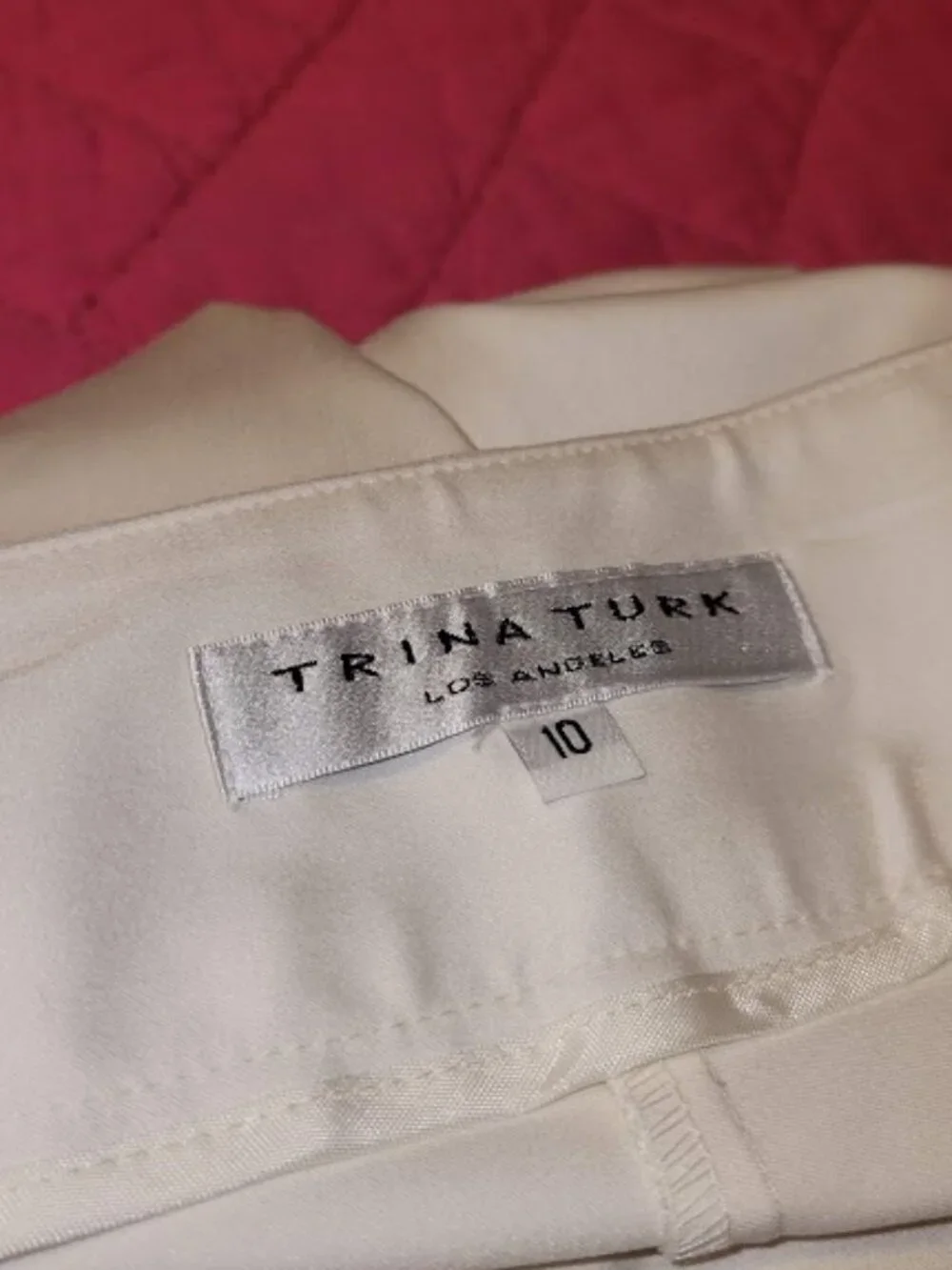Trina Turk Off White Shorts Women's Size 10 Side Zip Stretch Made in USA